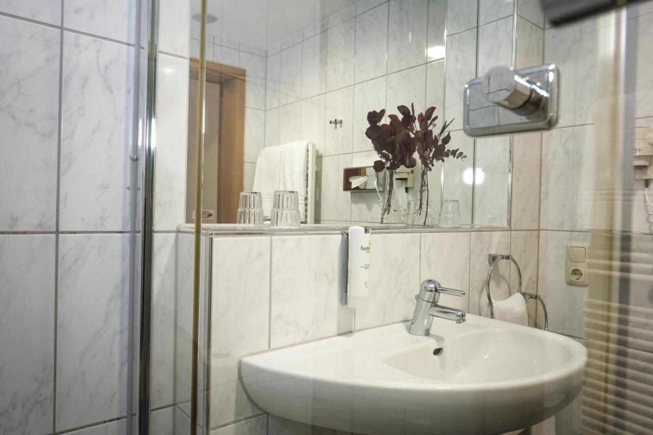 Hotel-Restaurant Zur Muehle Шермбек Екстериор снимка