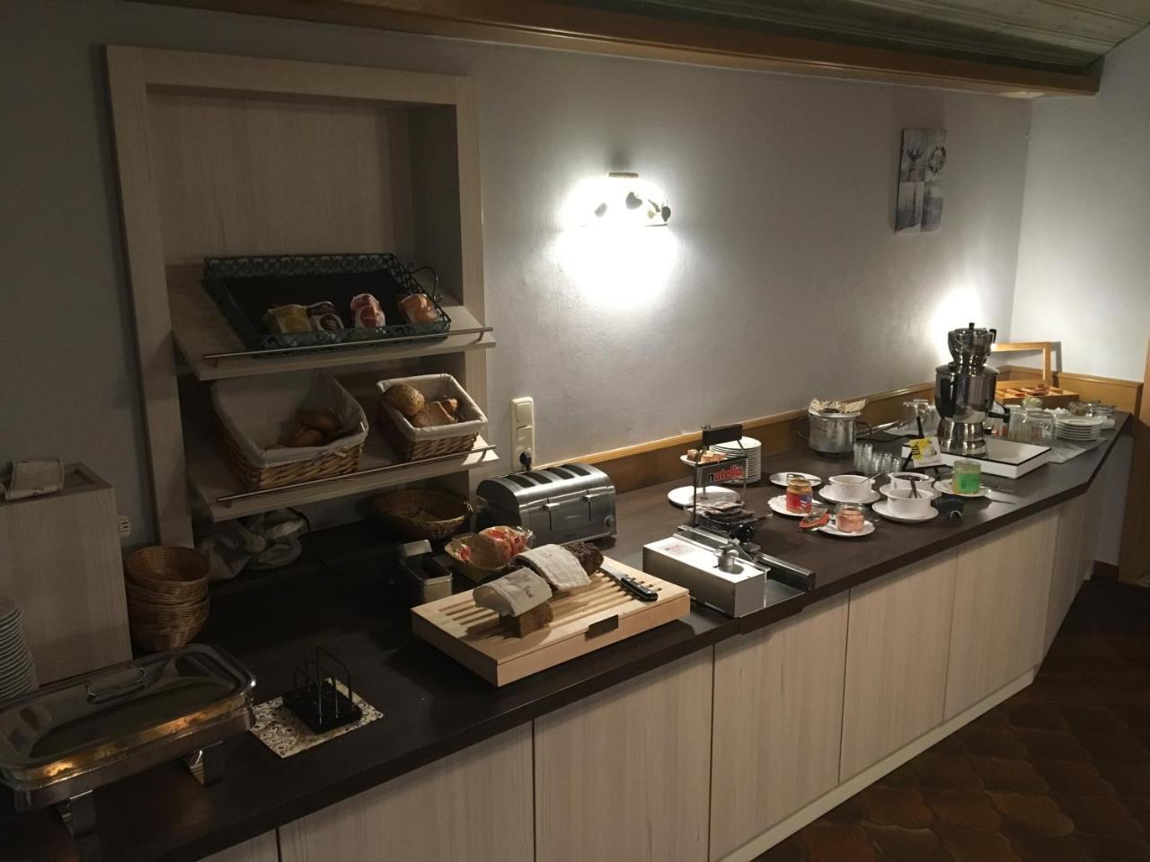 Hotel-Restaurant Zur Muehle Шермбек Екстериор снимка